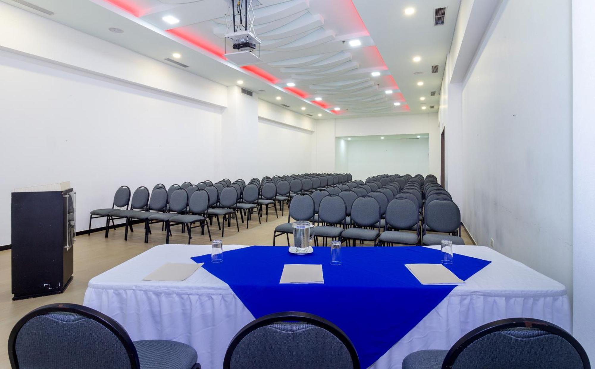 Hotel Baroca Montería Kültér fotó